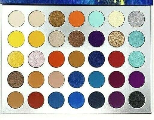 S.he Makeup Chasing Fantasy Galaxy Eyeshadow Palette