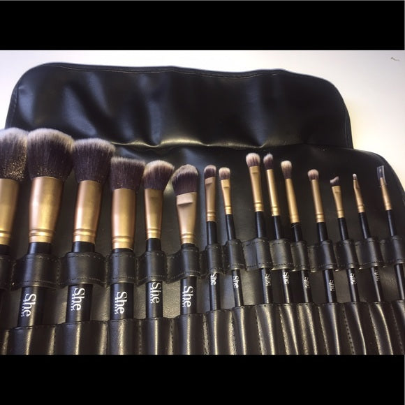 S.he Makeup 15 Piece Brush Set w/Bag