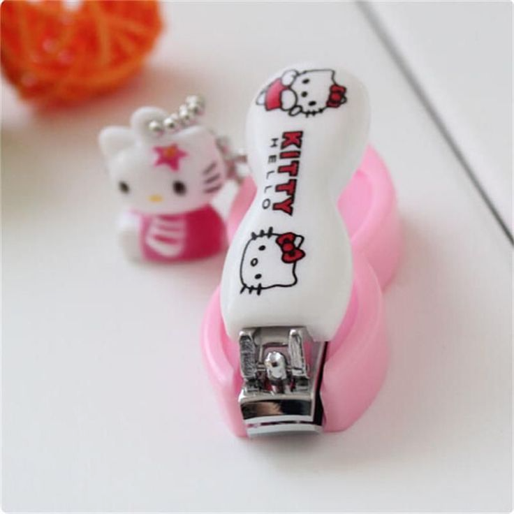 Hello Kitty Nail Clippers w/Charm